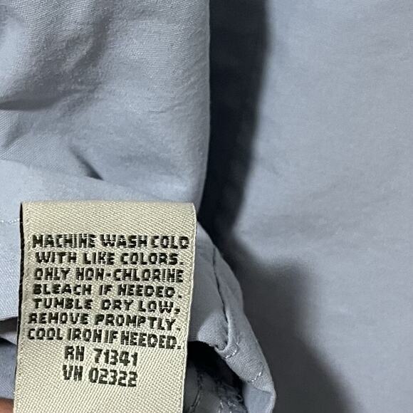 LL Bean Womens Tropicwear Button Shirt Size S Blue Vented Hiking Roll Tab UPF 50 - Picture 9 of 9